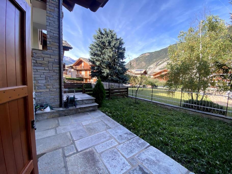 Incantevole Appartamento Con Giardino - Garage Privato E Free Wifi Oulx Zewnętrze zdjęcie